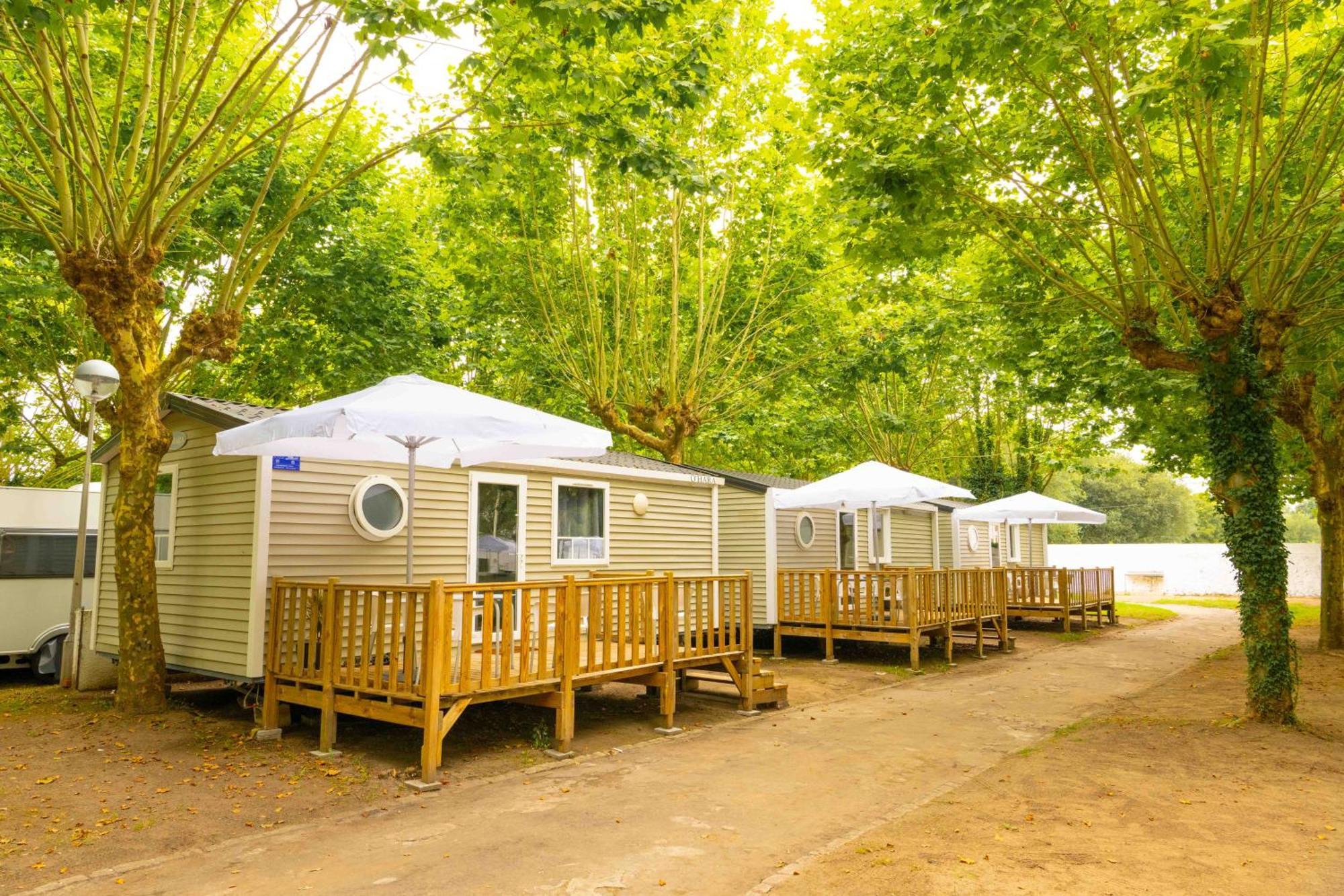 Alojamiento - Bungalows En El Centro De Laredo A 200 M De La Playa Экстерьер фото